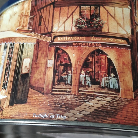 SOLD Jacobsen Bakery EMPTY cookietin featurescharming townscenewithgirls jumping - Picture 8 of 12